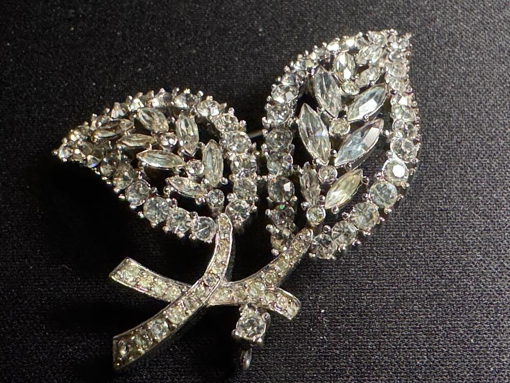 Vintage Crown Trifari Rhinestone Double Leaf Brooch